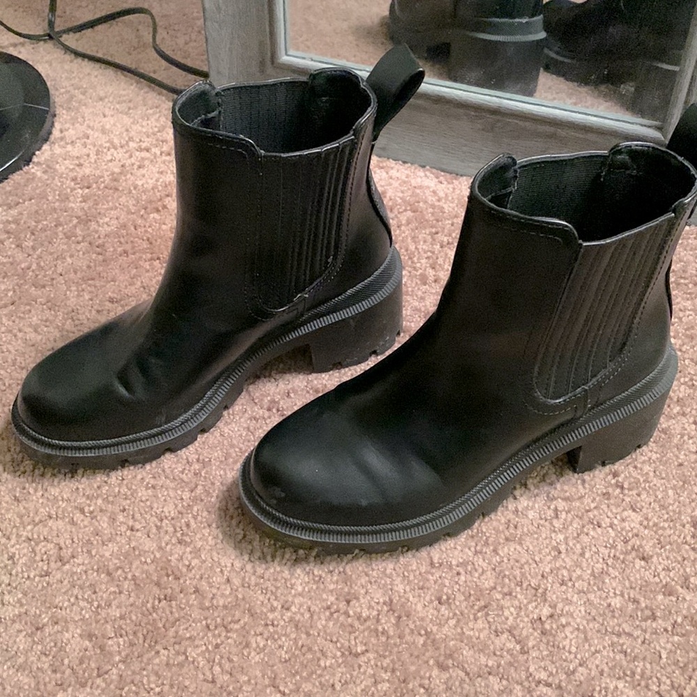 Black boots